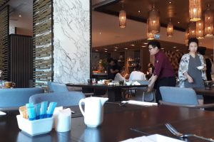 10 Halal Cafe di Kota Kinabalu, Malaysia yang Wajib Dikunjungi untuk Pengalaman Makan Terbaik