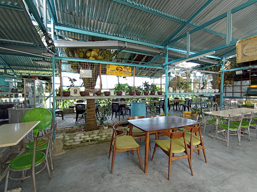 Cafe in The Farm