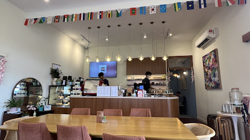 Hillrise Coffee 16 – Vintage Café, Secret Garden Vibes & Fusion Cuisine | Canning Garden, Ipoh
