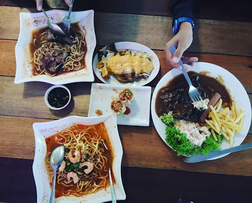 Mama Mee Tulang
