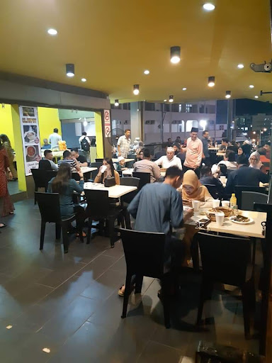 Padi Cave Restaurant & Cafe