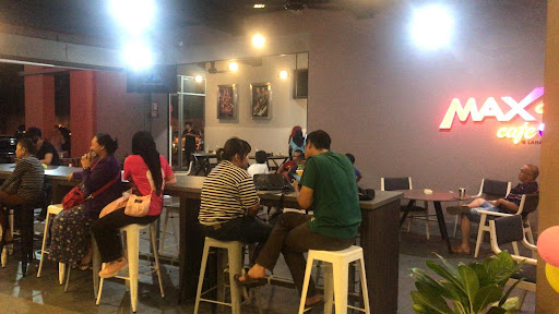 Max Cafe