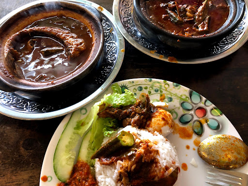 Asam Pedas Claypot Lima Beradik