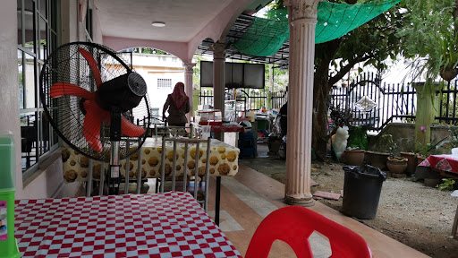 Kedai Kak Pah