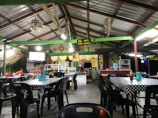 Selera Tepi Tasik