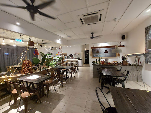 Luckee Canteen