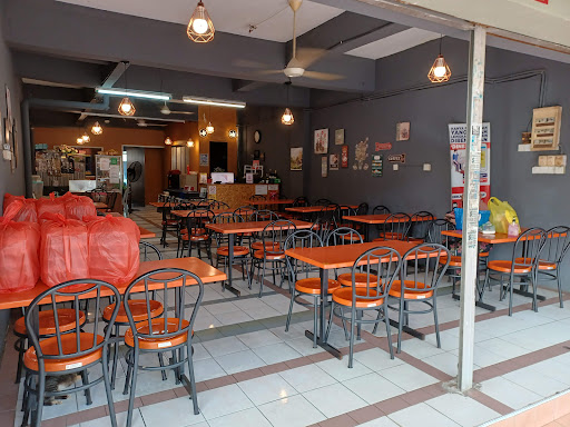 Lepak Belakang Cafe