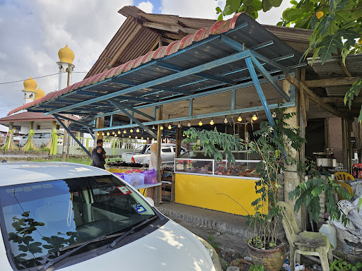 Kedai Makan Kak Long Batu 8