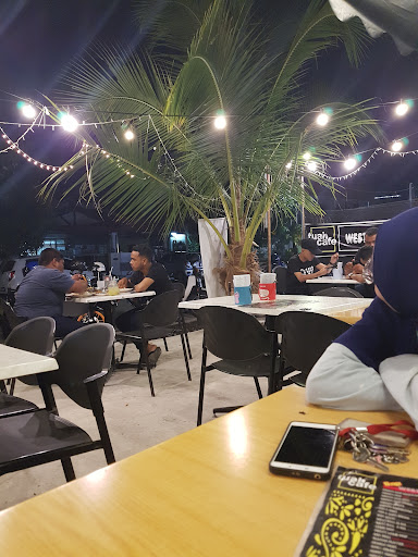 Tuah cafe