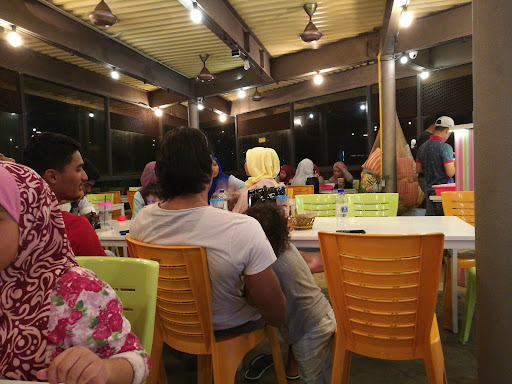 Loteng Cafe Telok Cempedak
