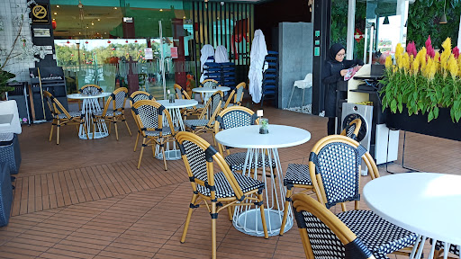 Micasa Café by the River