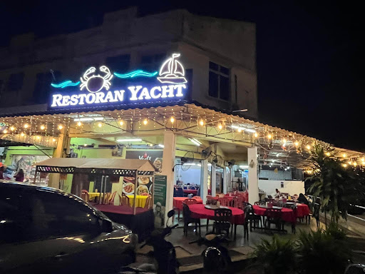 Yacht Muslim Halal Seafood Restaurant