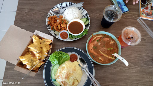 HANTU Cafe Padang Serai