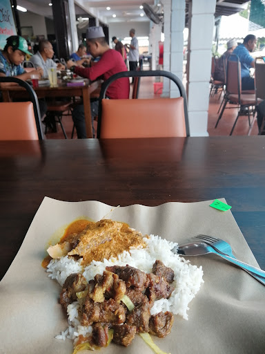 Kak Chik Nasi Berlauk Kg Berangan