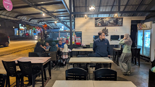 The double Z street cafe