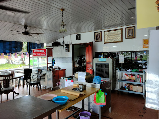 Azlan Tomyam