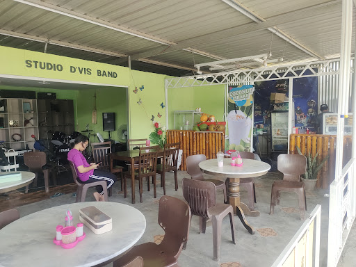 D'Adriana Cafe & Catering