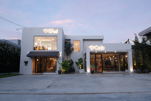 D’ Cafe