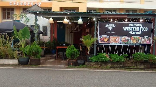 Tanduk Cafe Lurah Bilut