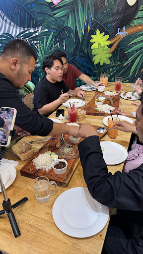 Man’s Kitchen - Roti Tempayan