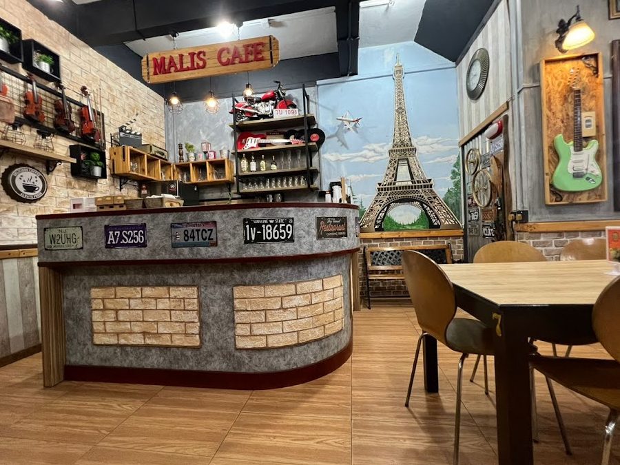 malis cafe and restaurant