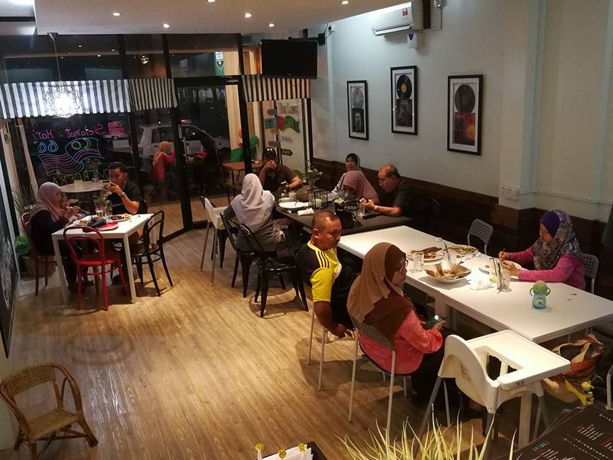pak long cafe